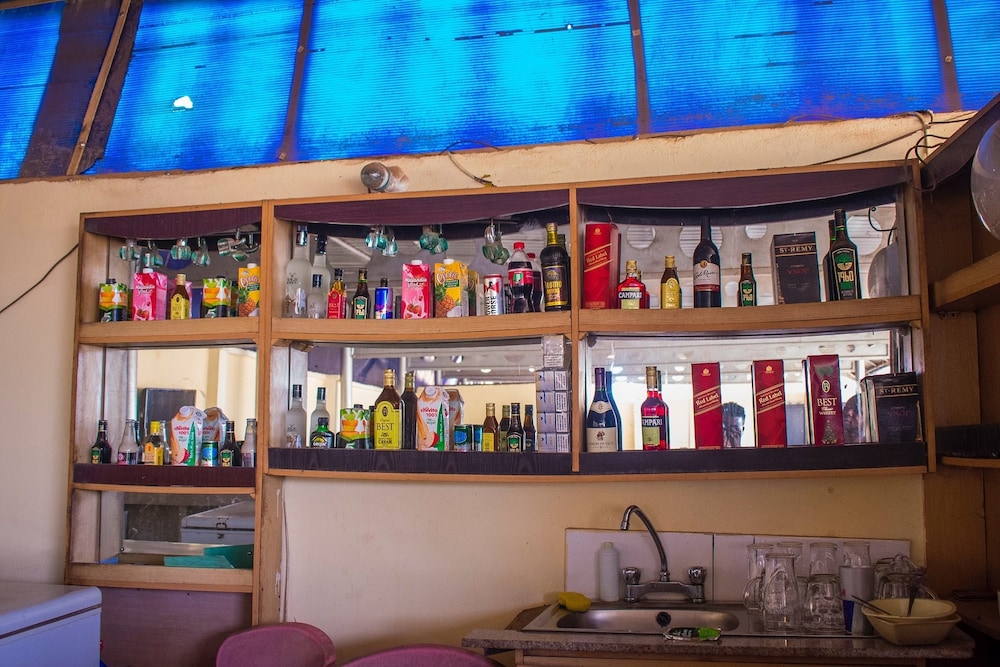 Taverna Guest House