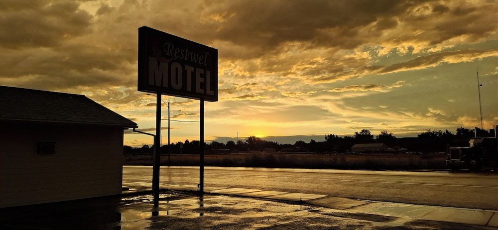 Restwel Motel