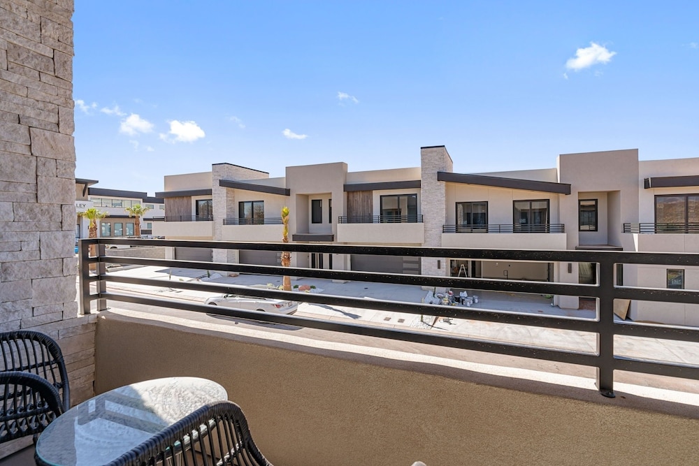Canyons Edge 3 Bedroom Home