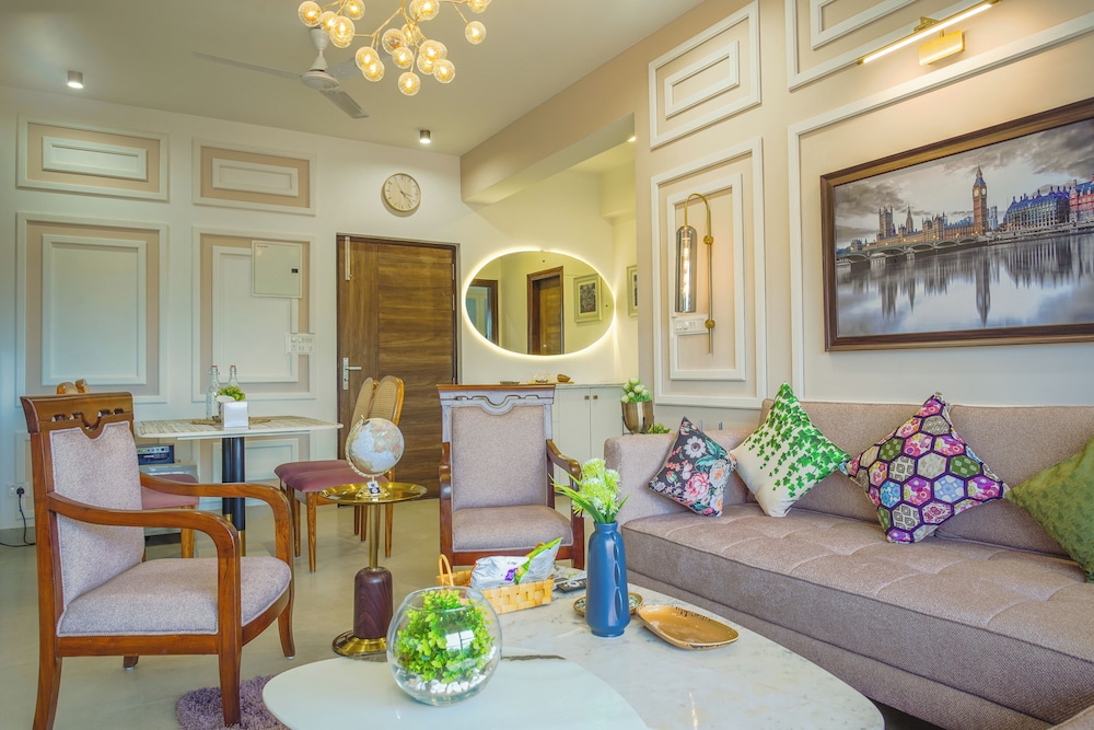 Alaya Stays Veera Marina 2BHK