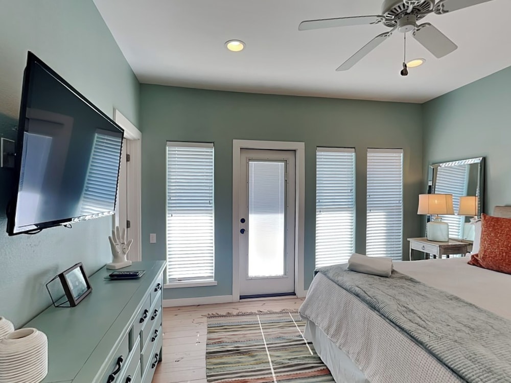 Brew Lagoon by Silver Sands Vacation Rentals
