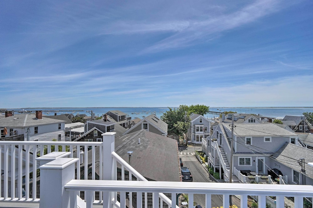 Provincetown Apartment, Steps to Commercial Street