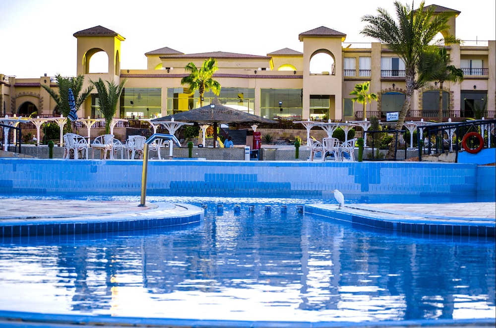 Pensee Royal Garden Beach Resort
