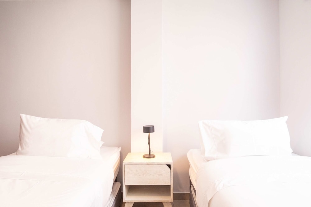 w Glorious 2BR w AC in Cartagena