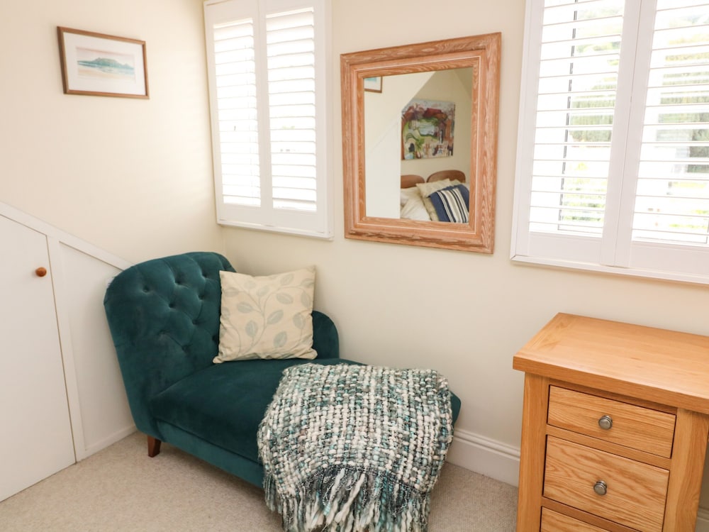 Mayflower, 9 Coronation Road