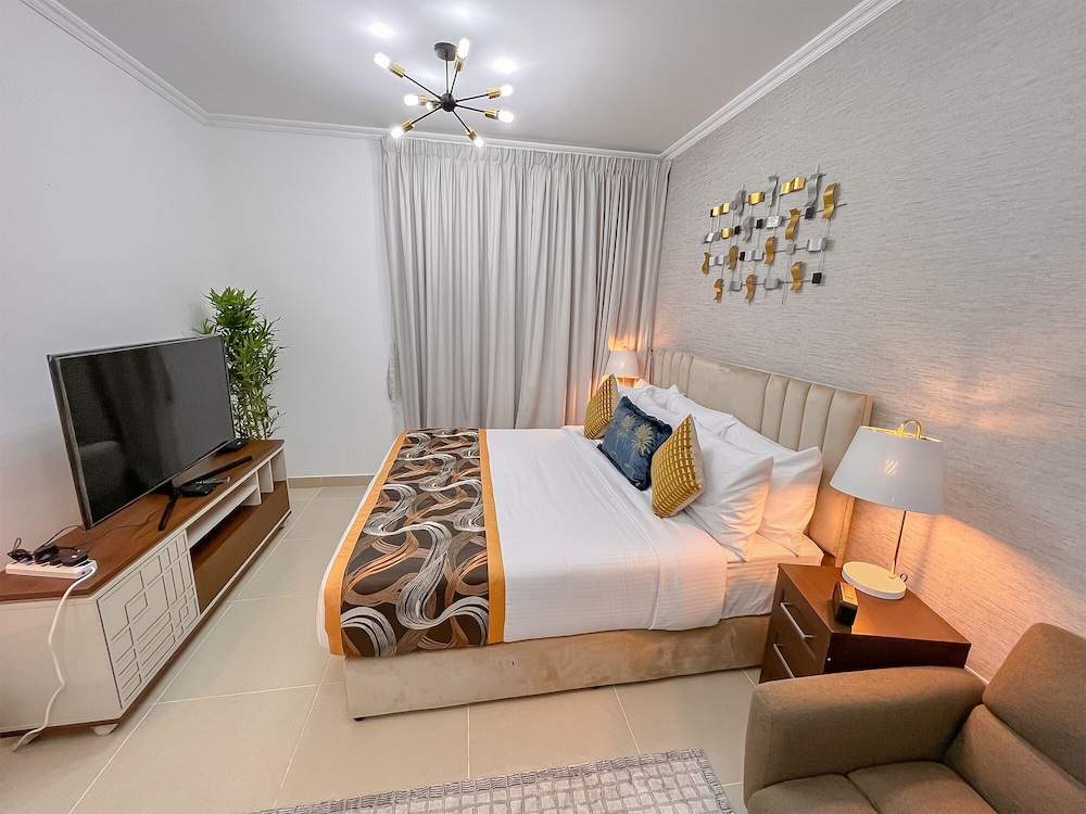 Cosmos Living Luxurious Studio Near Mari