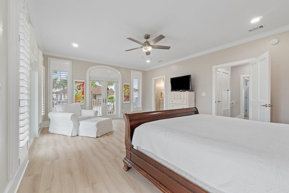 Reunion Beach House