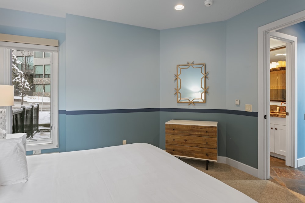 1688 - Five Bedroom with Hot Tub Pinnacle 5 Condo