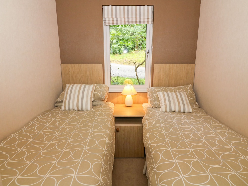 Willow Lodge view 3