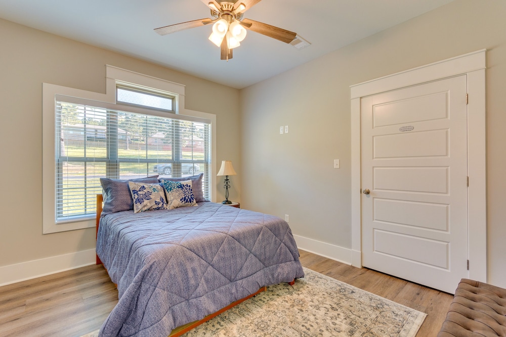 Russellville Vacations - Russellville Home Near Hiking  Lake Access! - Property Image 8