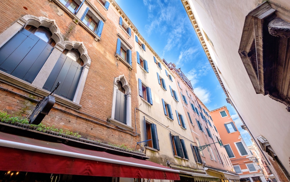 The Lion House — Venice