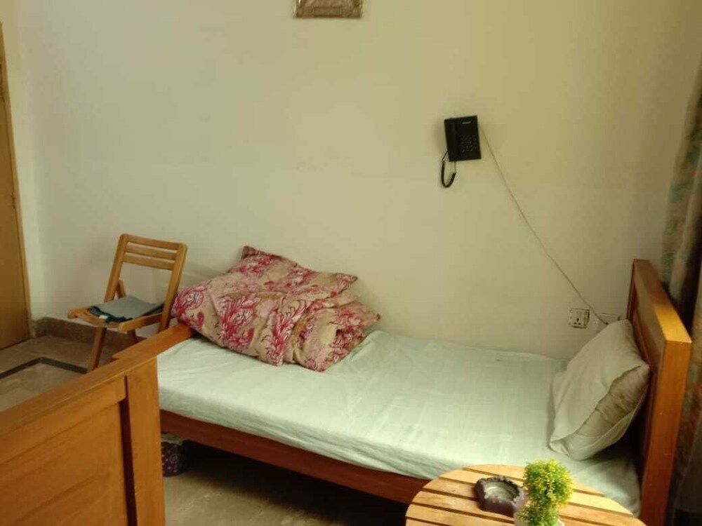Chinar Guest House view 4