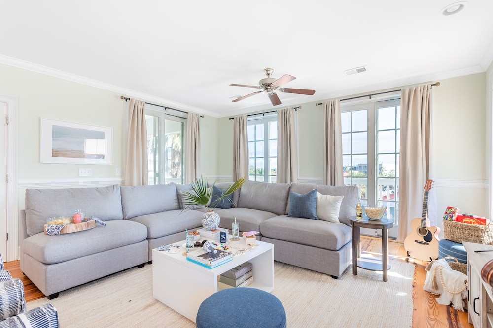 Sand Dune Sea Shell by Avantstay Gorgeous 2 Home Rental w 12 BRs