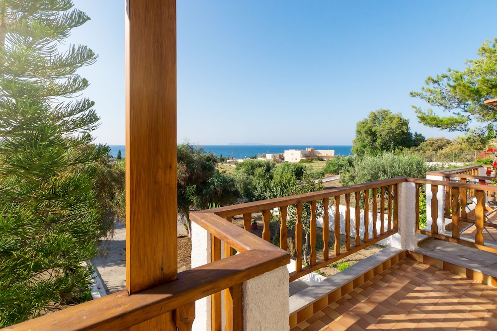 Romanza Villas