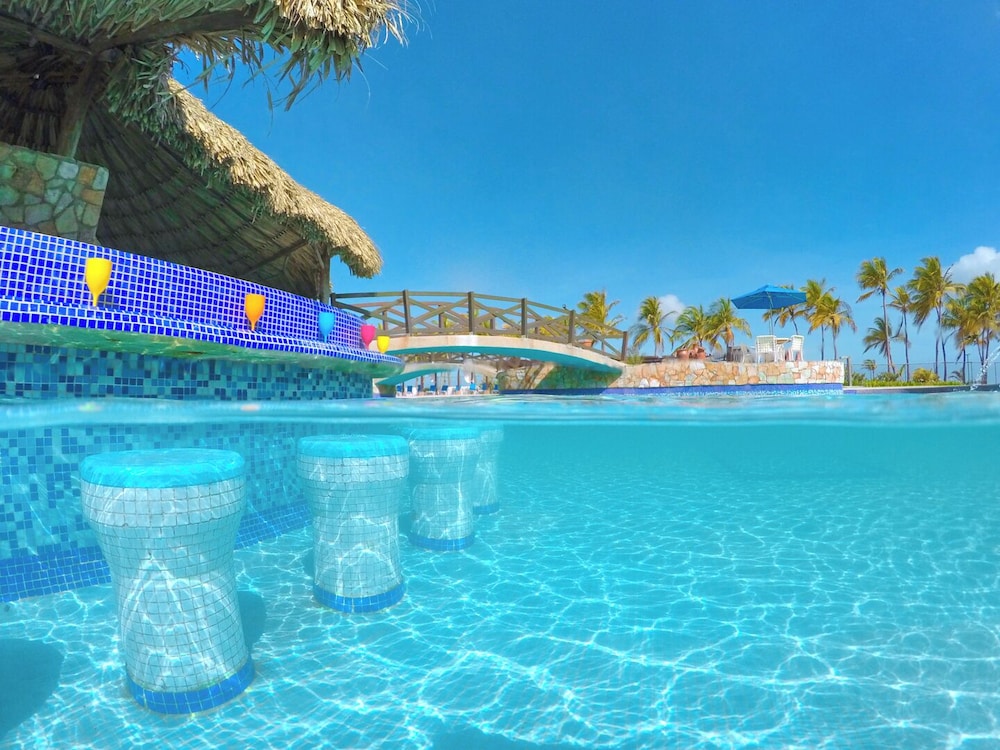 Costa Caribe Hotel Beach & Resort