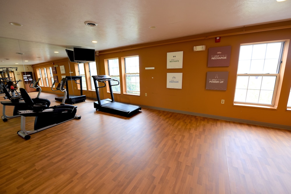 Crown Choice Inn & Suites Lakeview & Waterpark