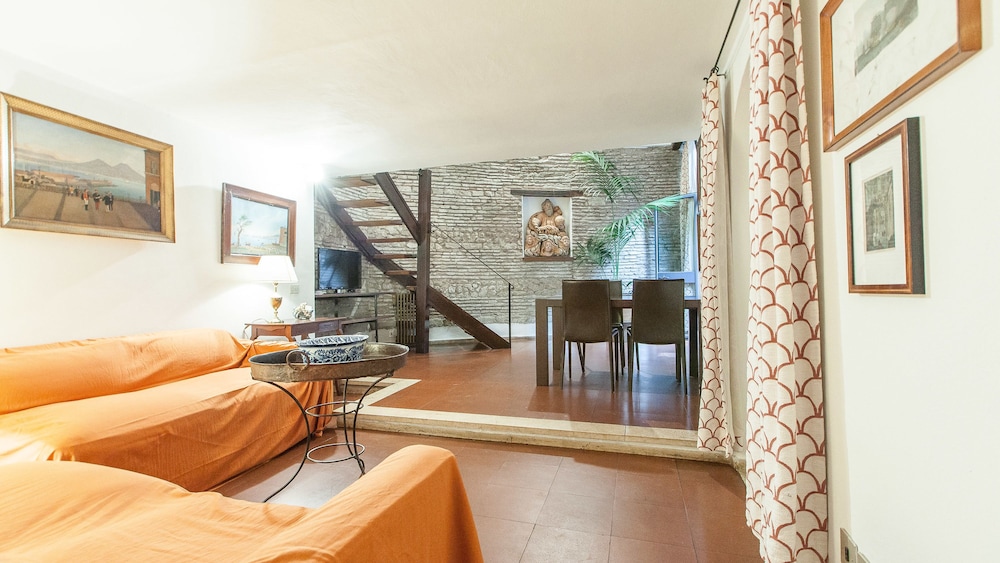 Rental in Rome Pantheon