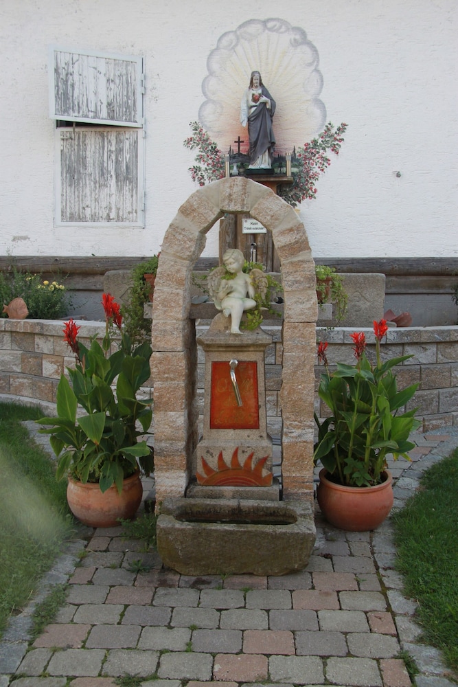 Photo 32