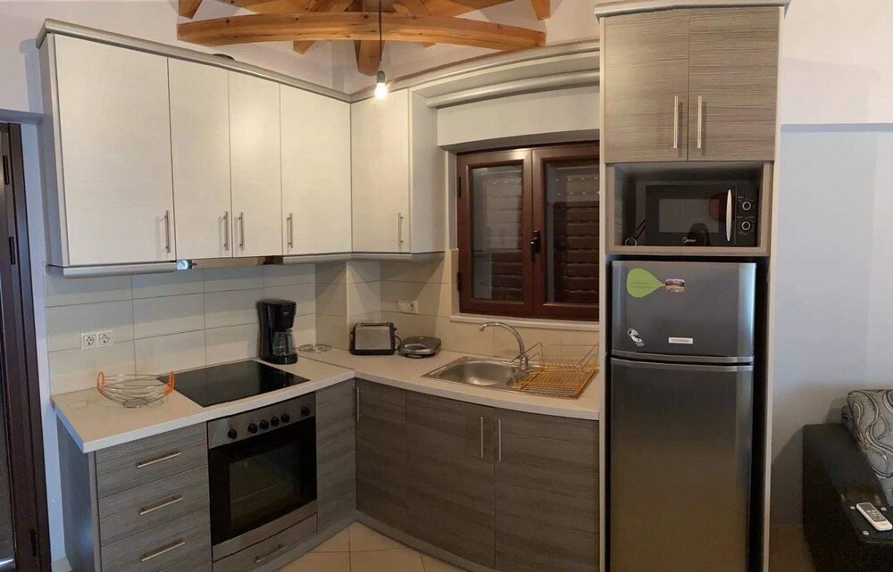 Villa Orestis - Stoupa Seaview Getaway