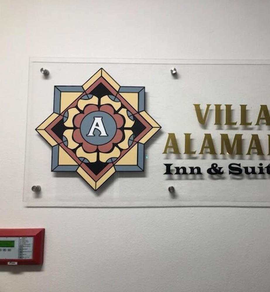 Villa Alamari Inn And Suites view 2