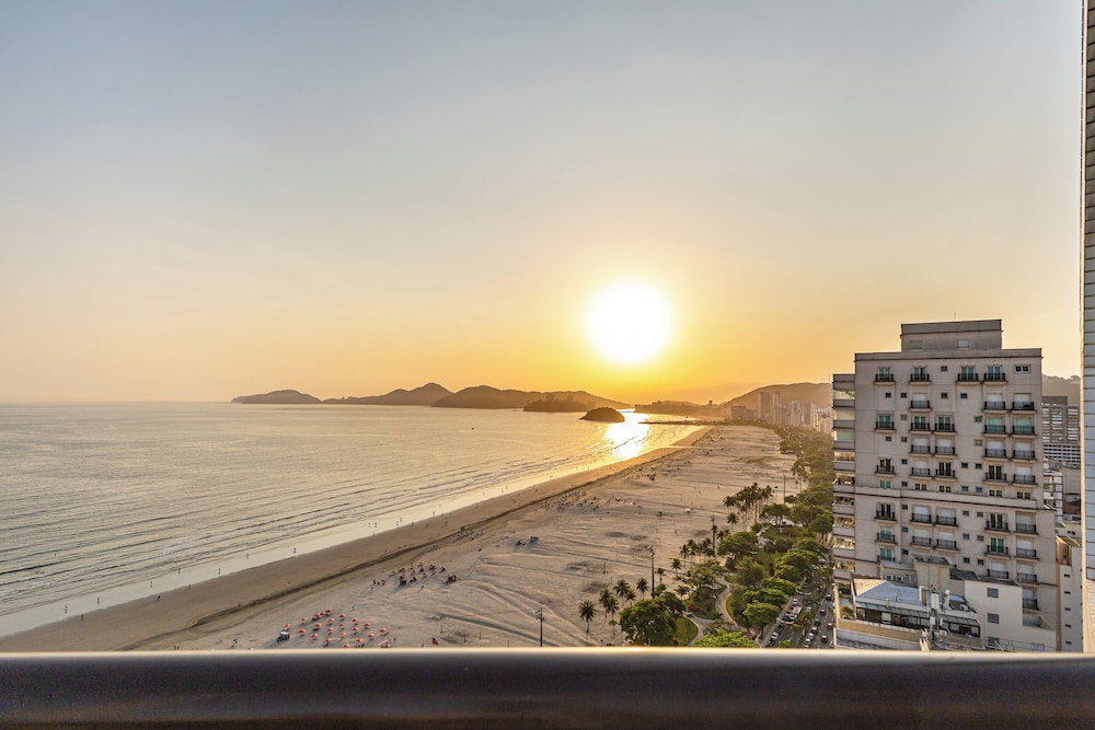 Flat com piscina vista-mar em Santos