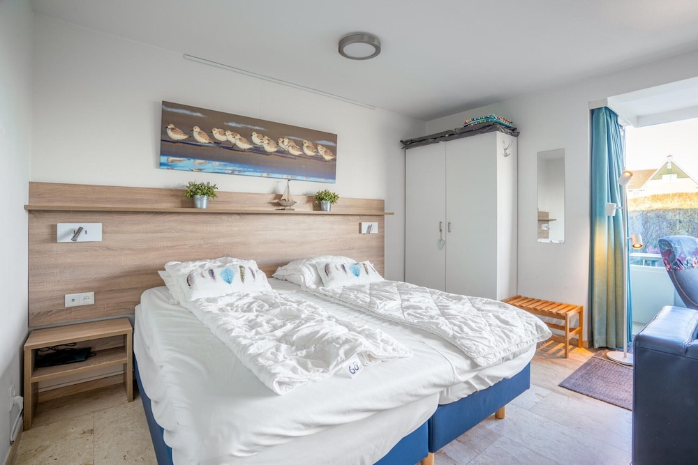 2-person Island-sea View Studio Apartment
