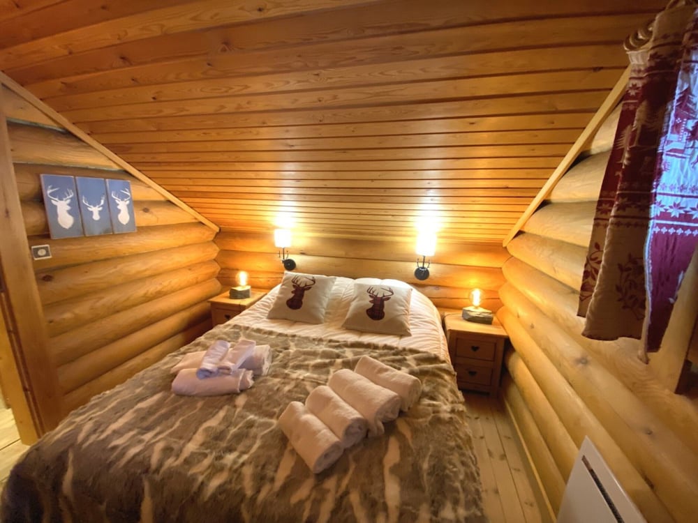 Chalet in La Bresse With Hot Tub & Mountain Views