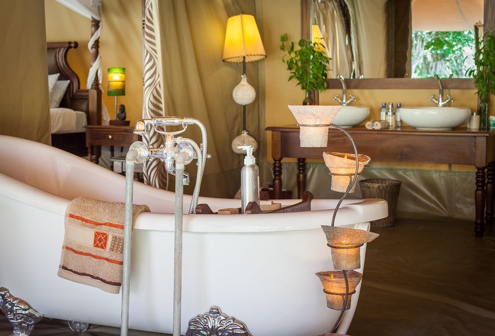 Mara Ngenche Safari Camp
