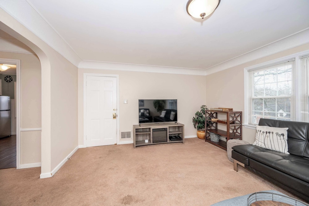 Kenwood Keys Suites for 12!