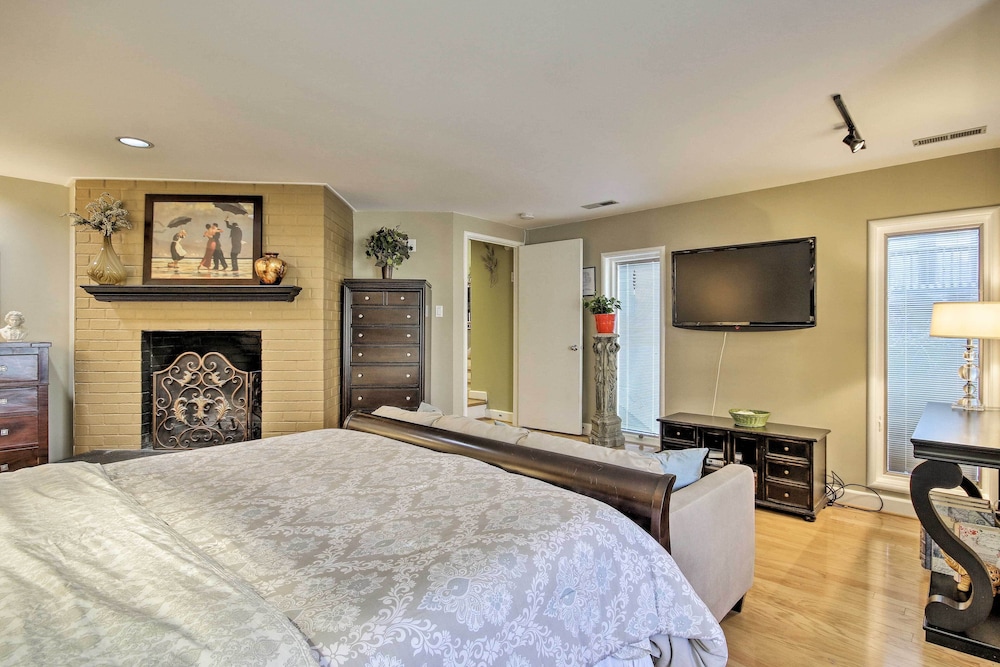 The White Elephant Inn Getaway w/ Pool  Hot Tub! - Property Image 22