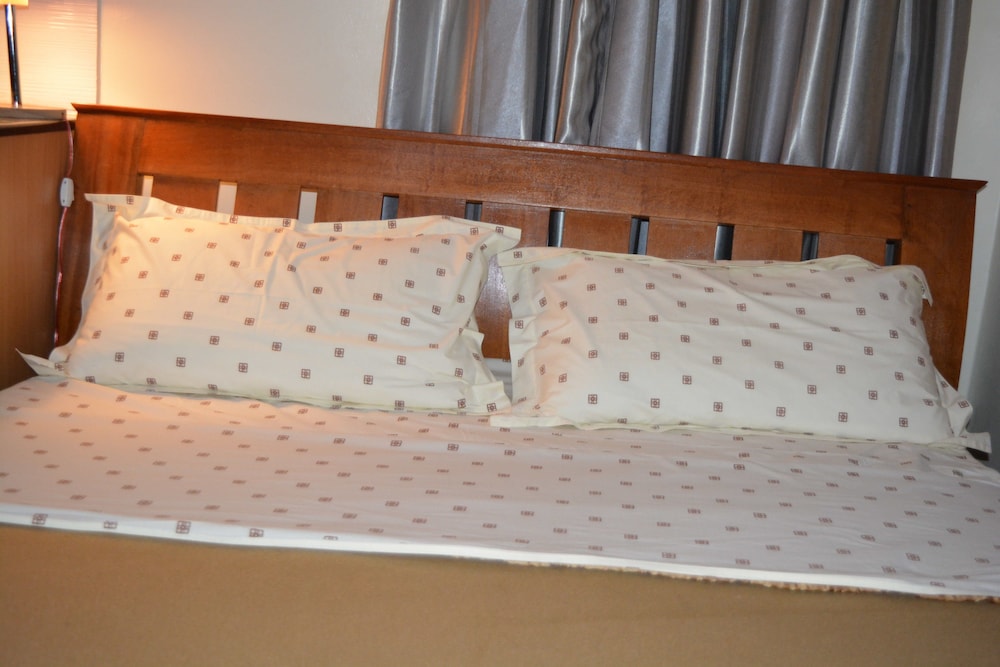 Eron Hotel