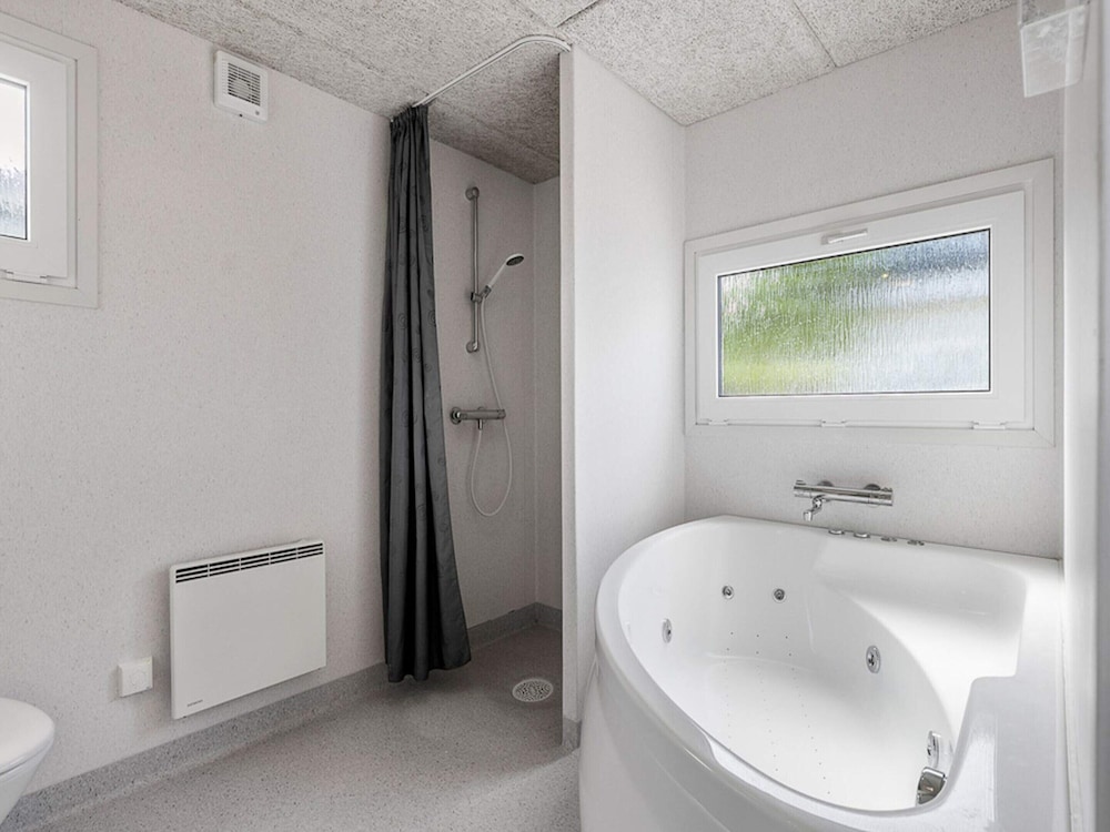 6 Person Holiday Park Home in Faaborg