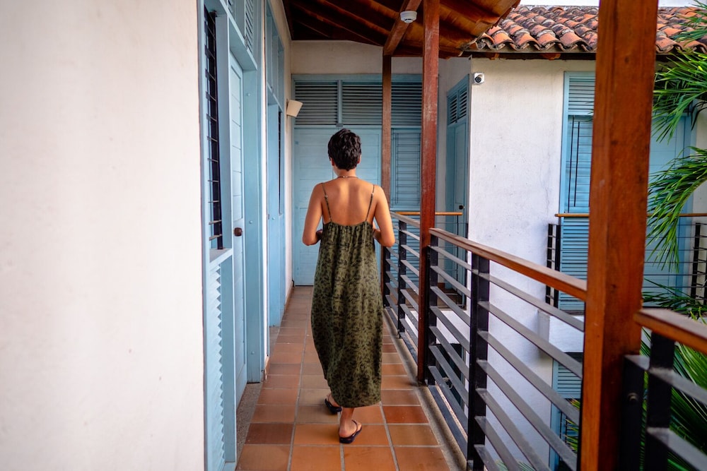 Aluna Hostel B&B