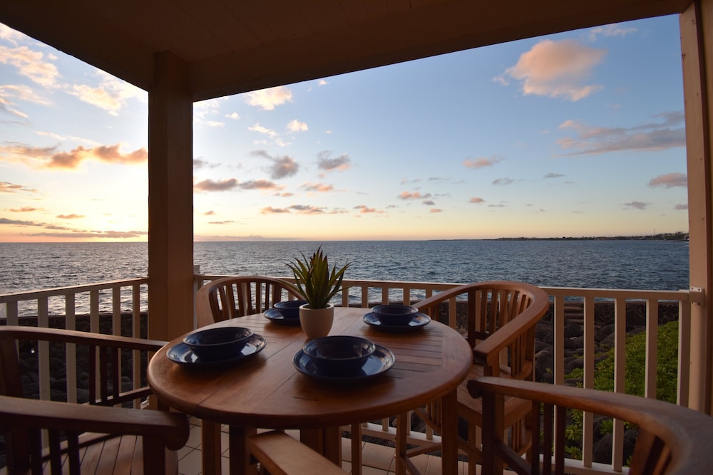 True Oceanfront - Panoramic Sunset View! - No Stairs - Vrkcv