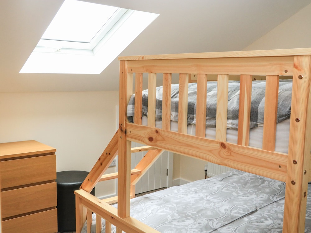 Sawtons Cottage 2