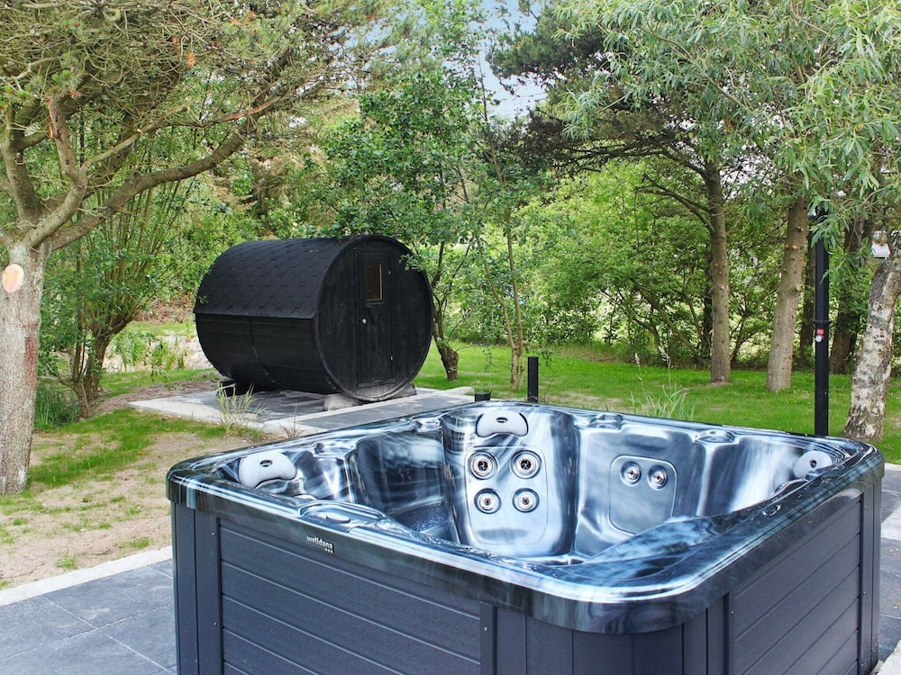 10 Person Holiday Home in Blavand view 3
