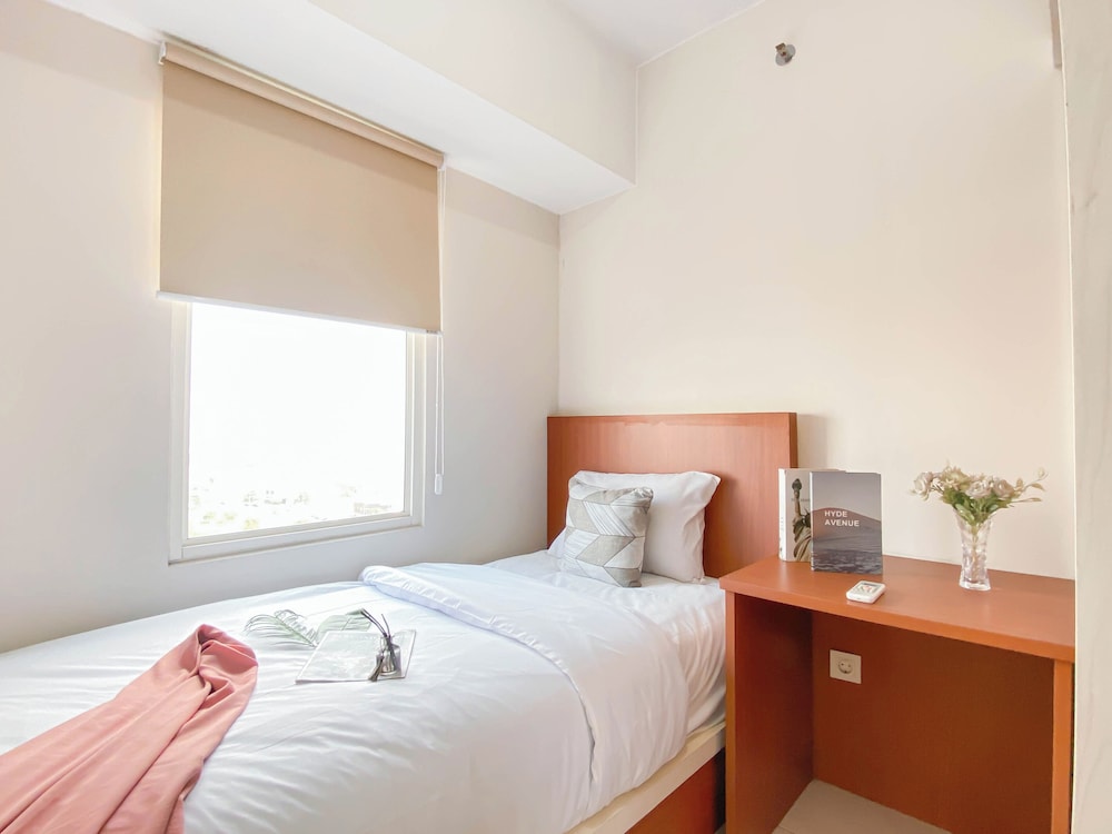 Good And Comfy 2Br At Springlake Summarecon Bekasi Apartment