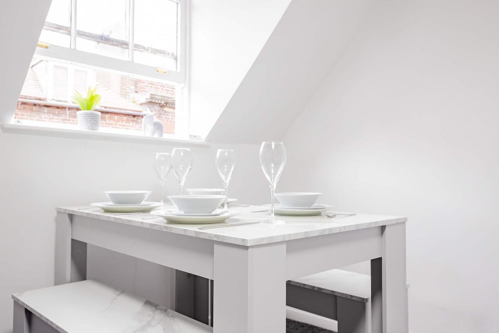 Host Stay New Street Dwelling