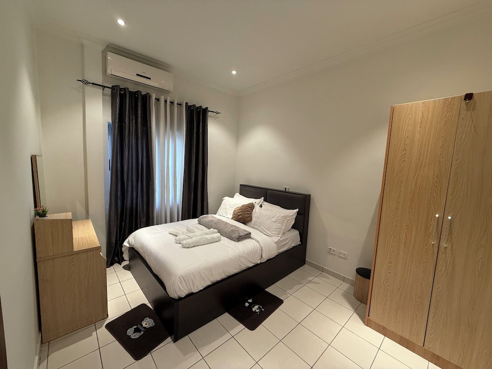 Mayama airport apartment