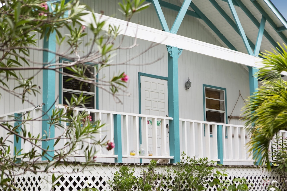 Shangri-la  Orchid Cottage 4 Bedroom Home - Property Image 4