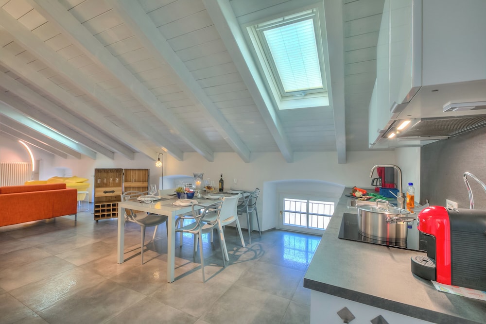 Loft & Jacuzzi photo 4