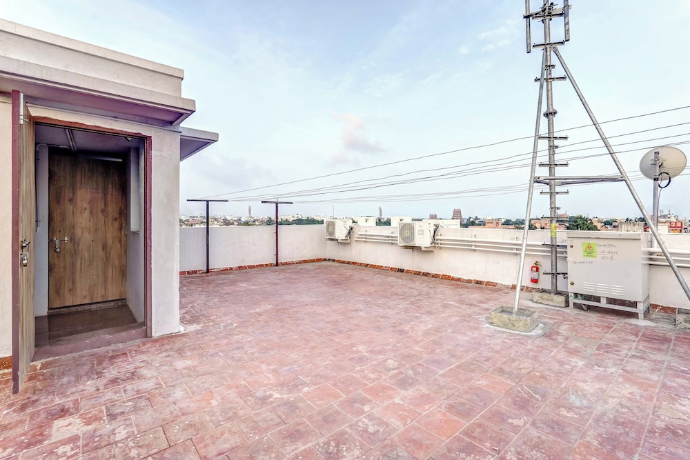 Season4 Residences 1-BHK furnished appt