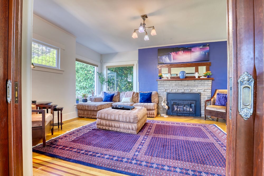 Walker’s Delight on Queen Anne
