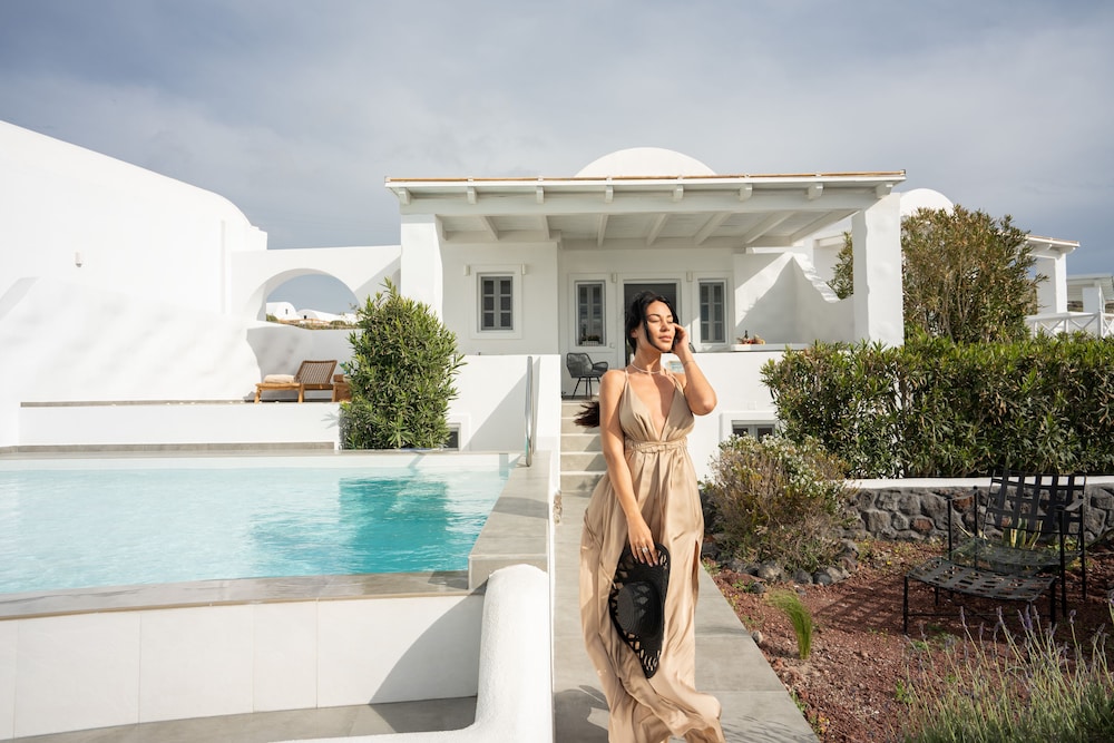 Oia Sunset Villas
