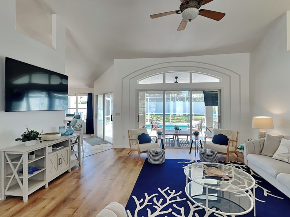 Shore Thing by Distinctive Beach Rentals