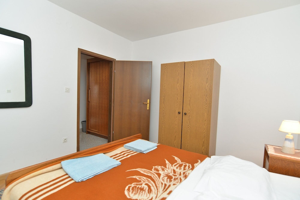 Apartment Josip 828