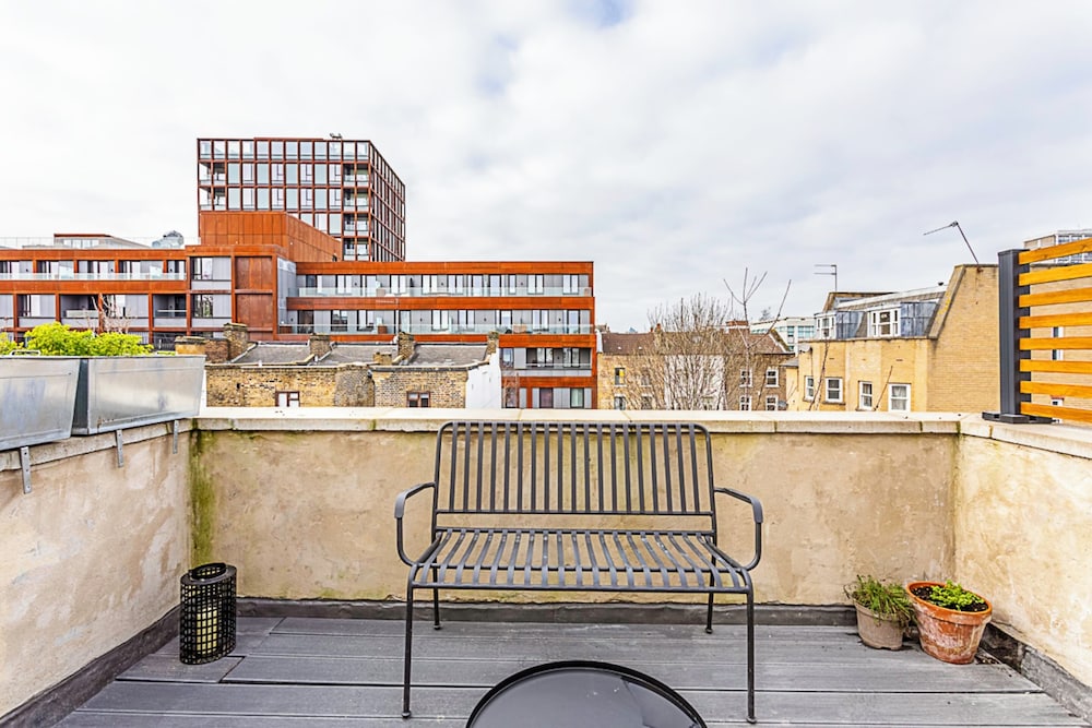 Gorgeous Hoxton Flat