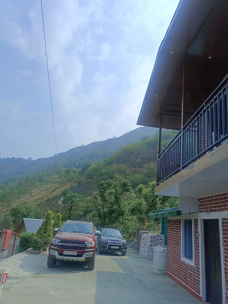 Brijwasi homestay
