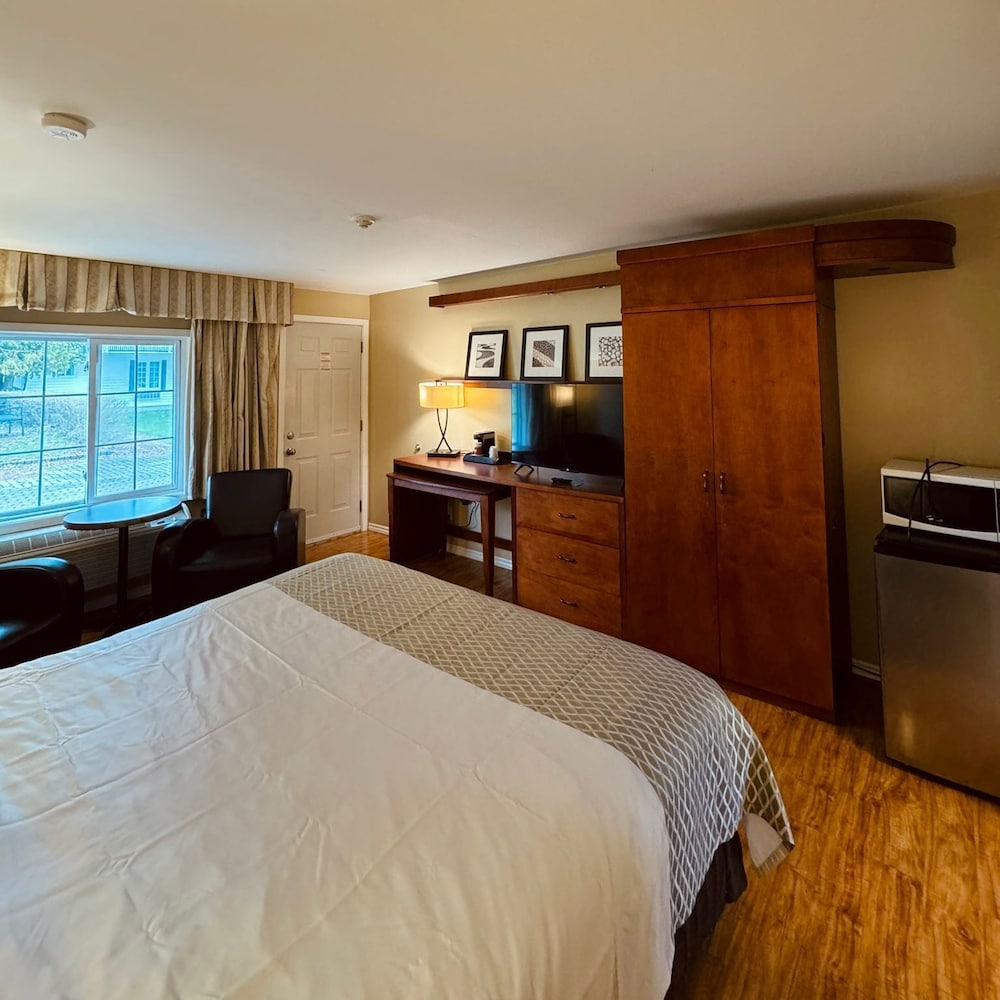 Coach House Inn