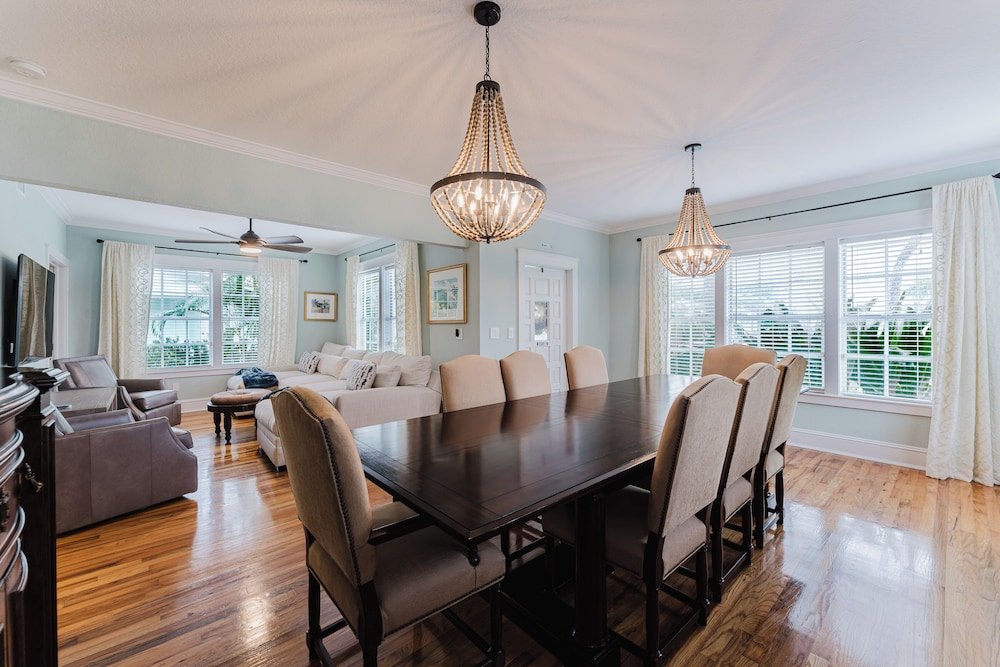 Charleston House